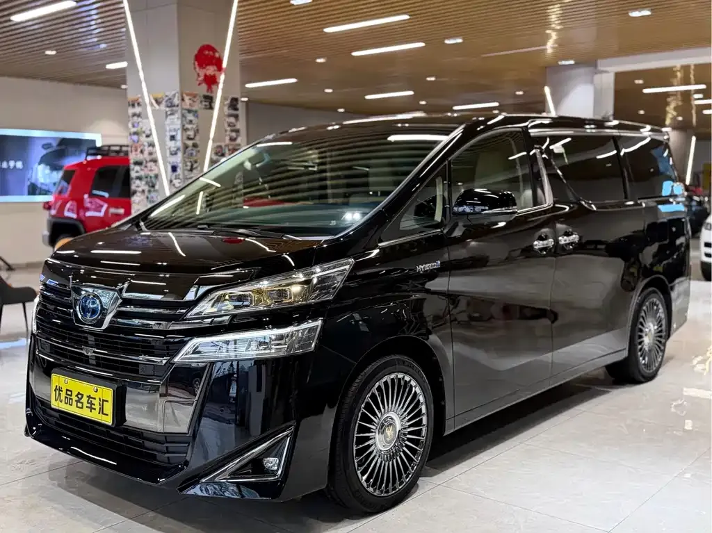 Toyota Vellfire 2023 из CN, фото 1