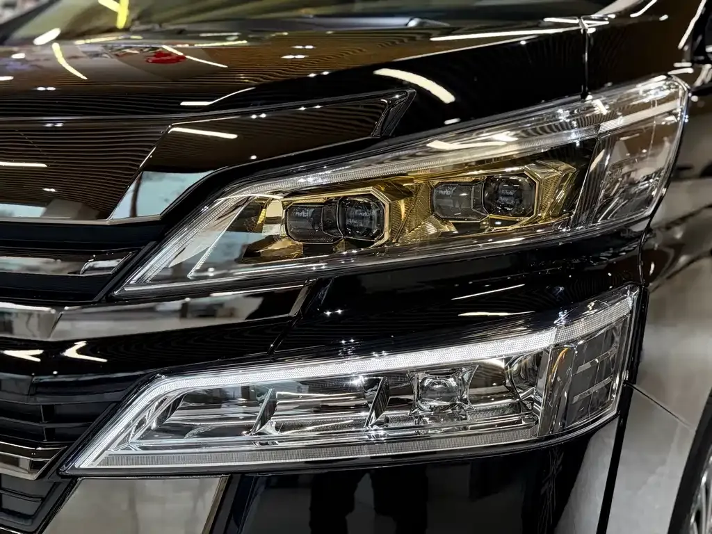 Toyota Vellfire 2023 из CN, фото 7