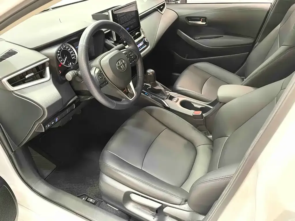 Toyota Corolla 2023 из CN, фото 3