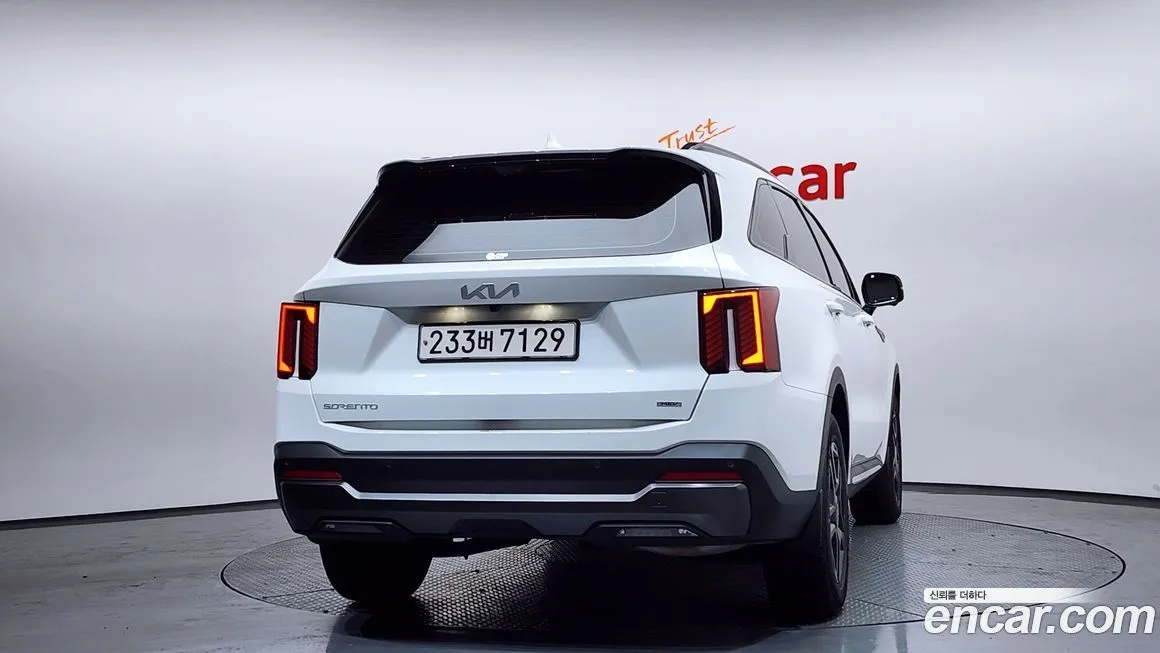 Kia Sorento — фото 4