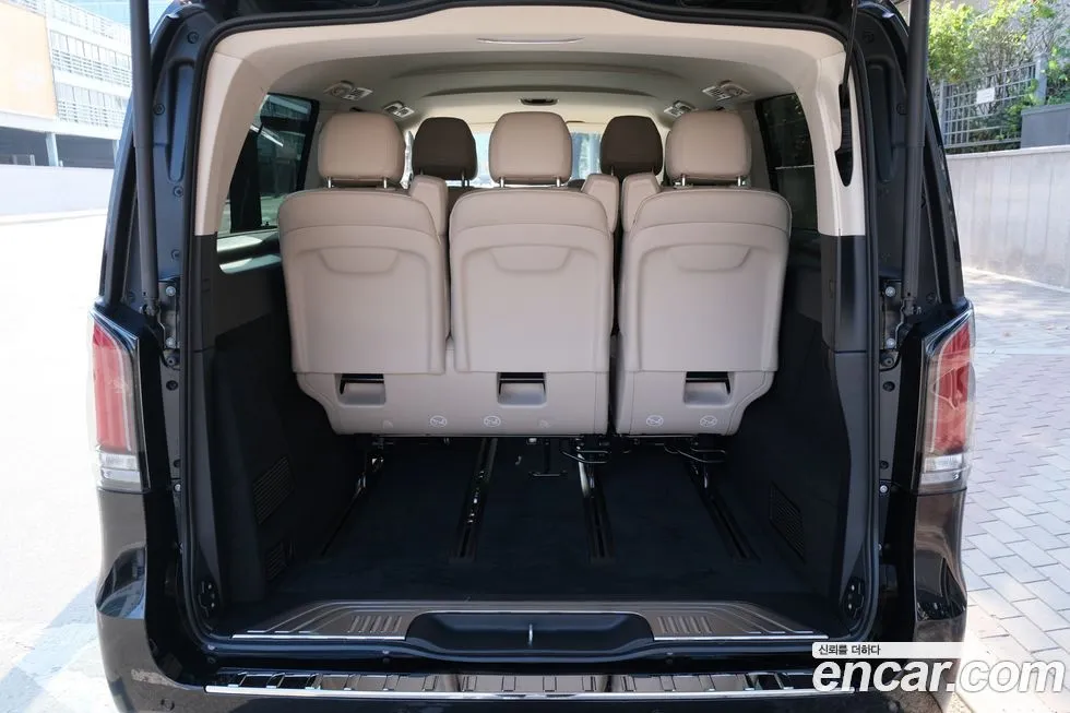 Mercedes-Benz V-Class 2025 из KR, фото 3