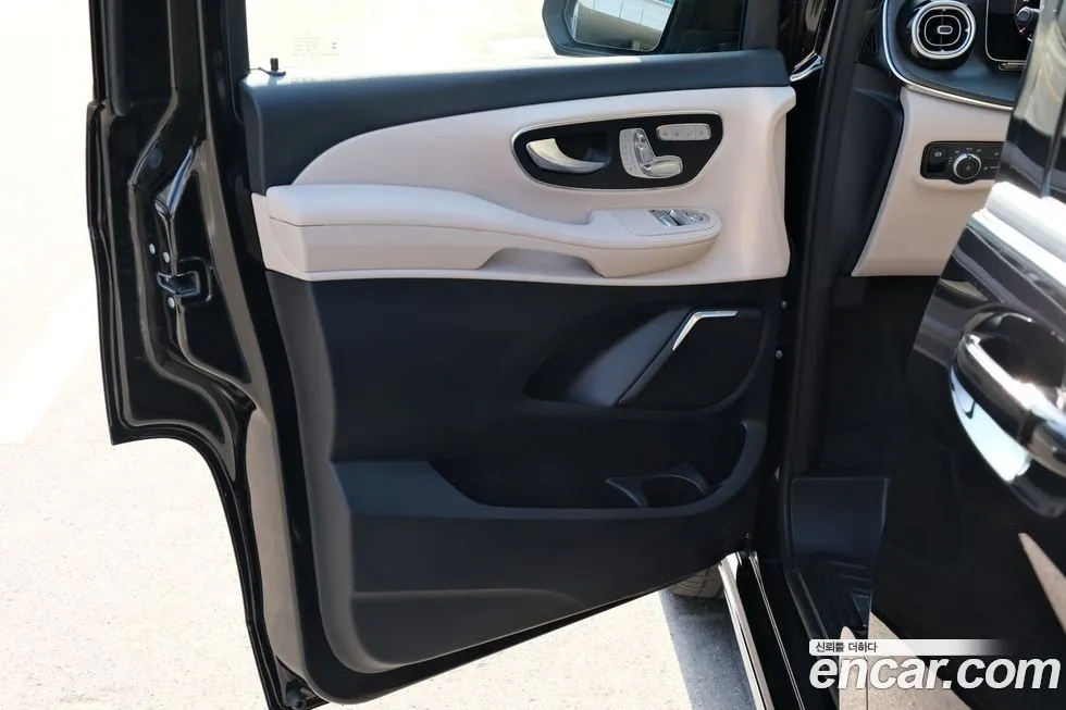 Mercedes-Benz V-Class 2025 из KR, фото 10