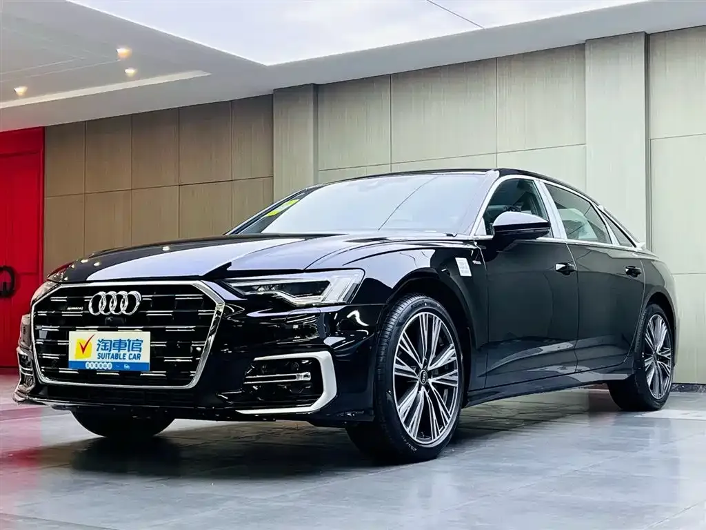 Audi A6L — фото 1