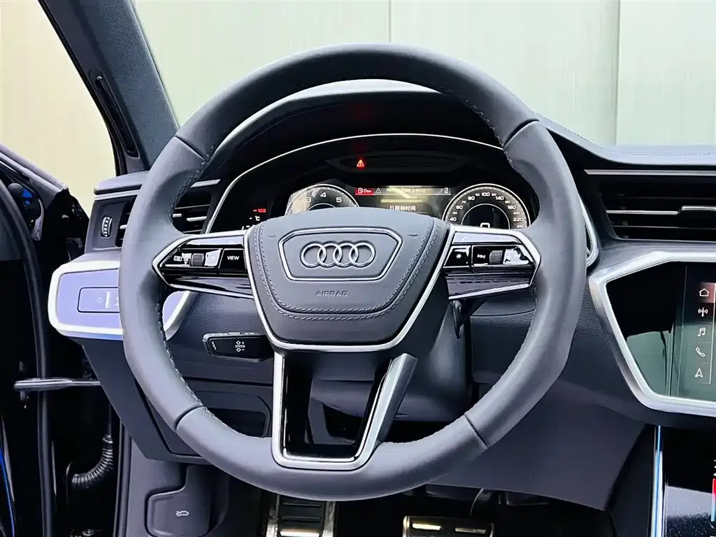 Audi A6L — фото 5