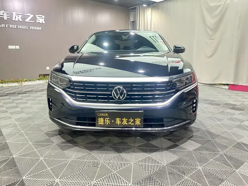 Volkswagen Passat — фото 4