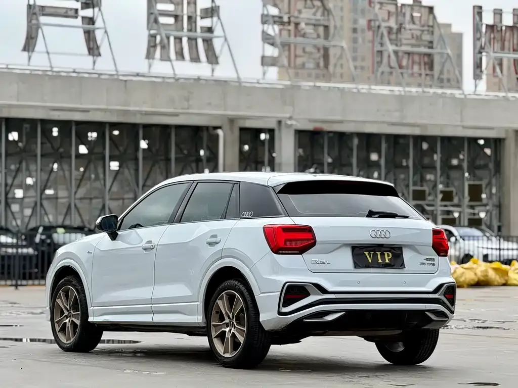 Audi Q2L 2021 из CN, фото 8