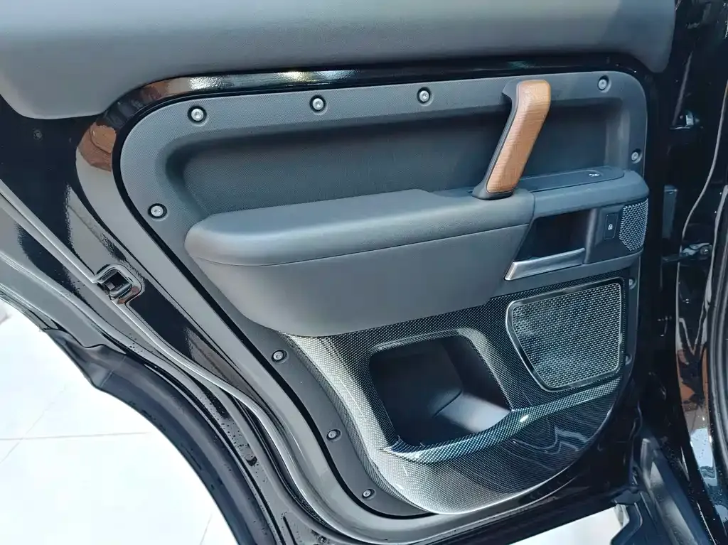Land Rover Defender 2021 из CN, фото 8