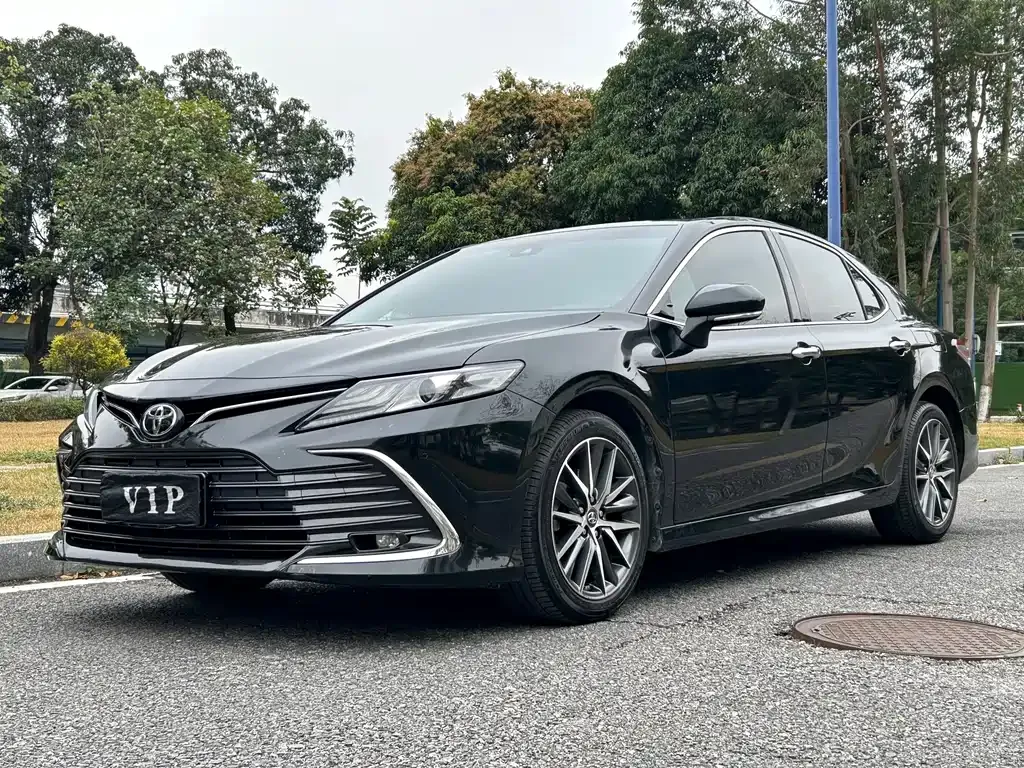 Toyota Camry 2022 из CN, фото 1