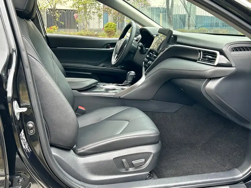 Toyota Camry 2022 из CN, фото 6