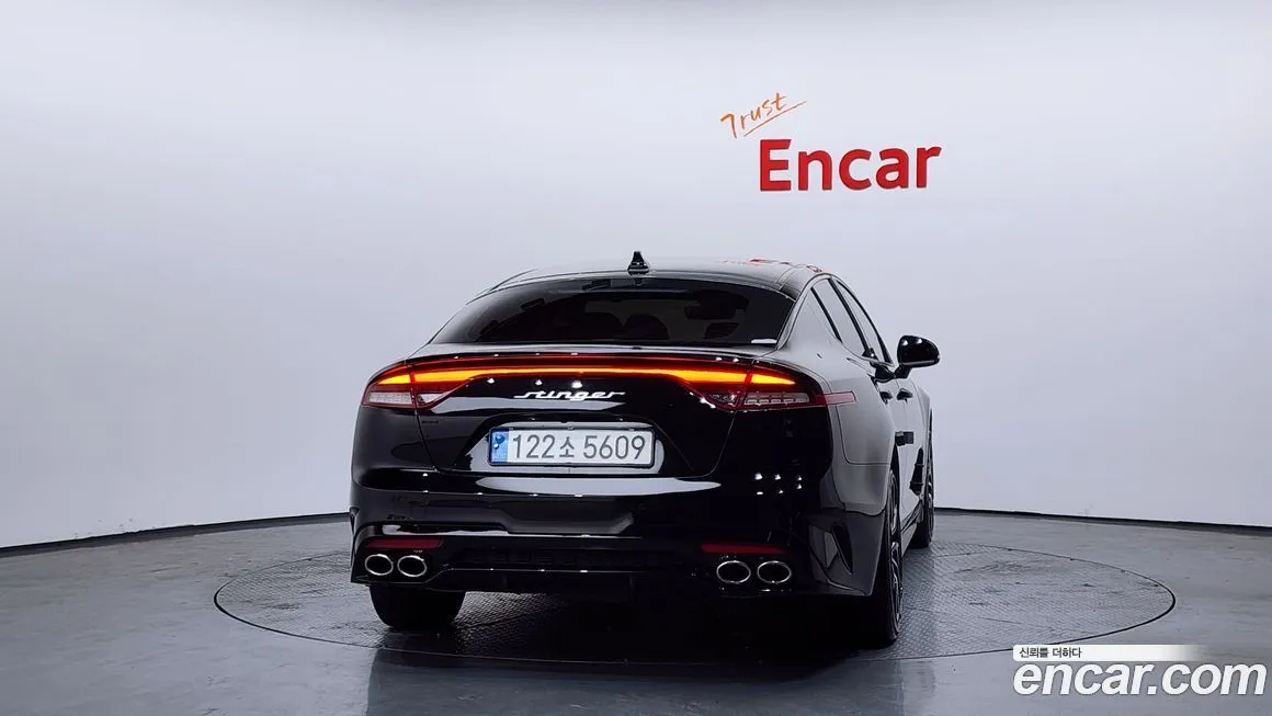 Kia Stinger 2023 из KR, фото 2