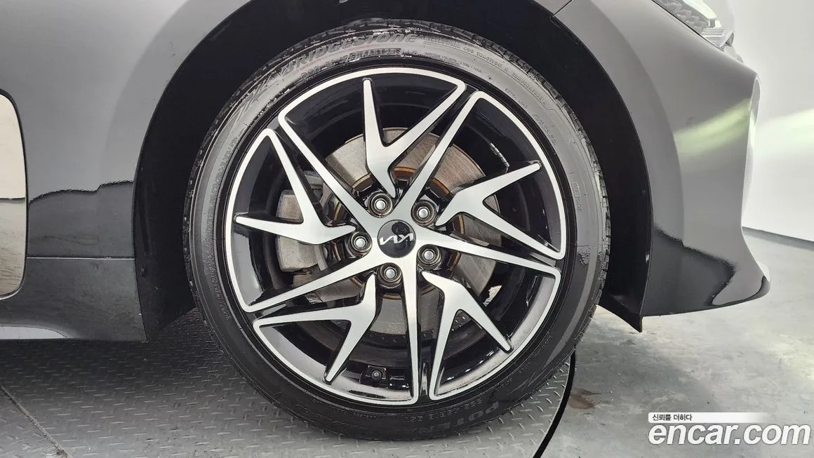 Kia Stinger 2023 из KR, фото 5