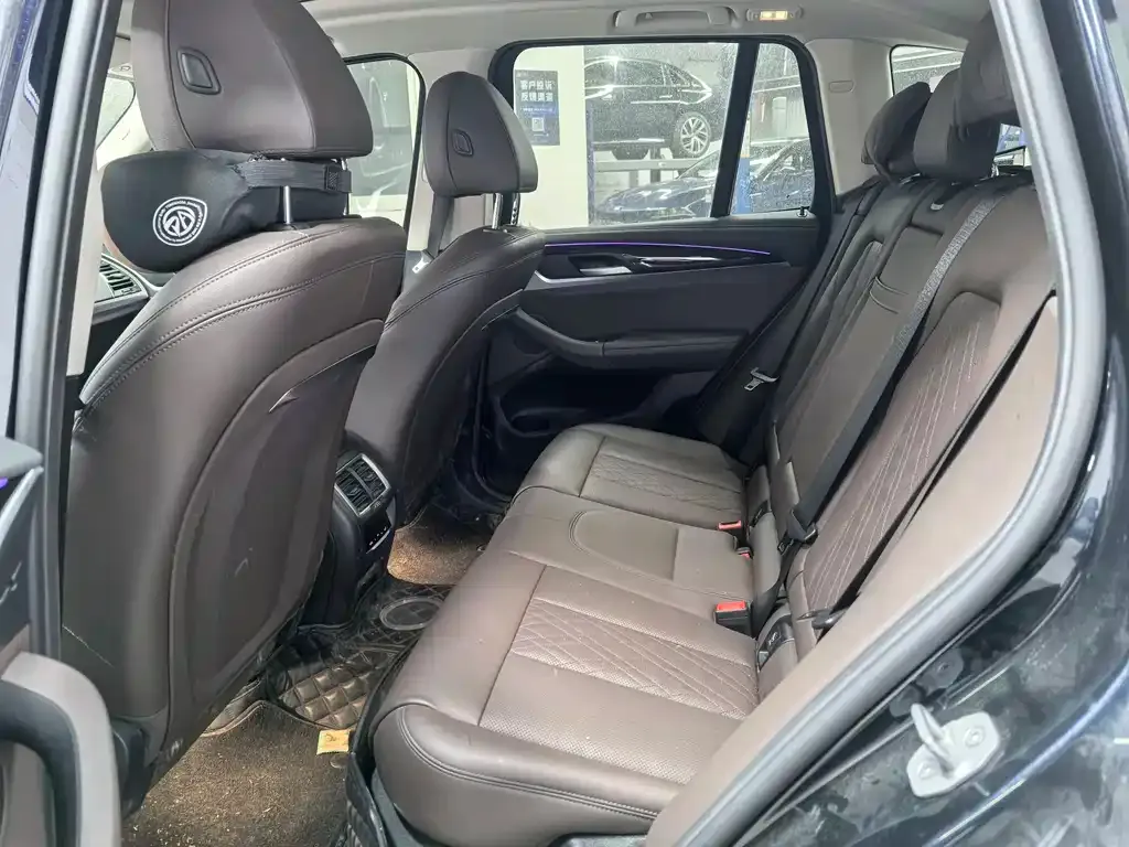 BMW iX3 2024 из CN, фото 9