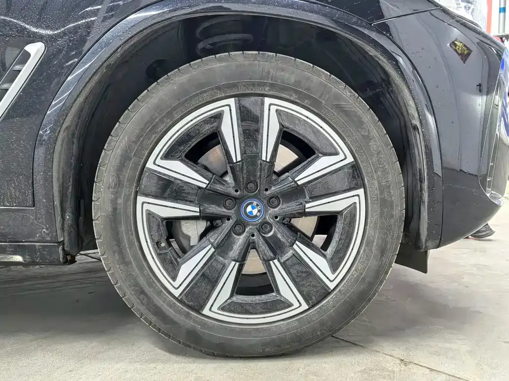 BMW iX3 2024 из CN, фото 6