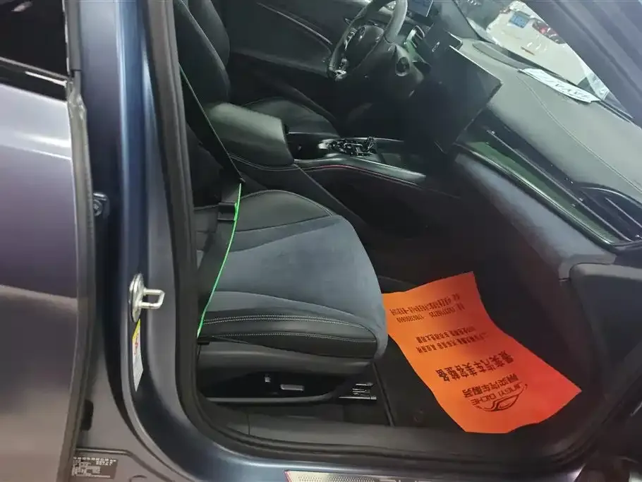 BYD Seal — фото 10