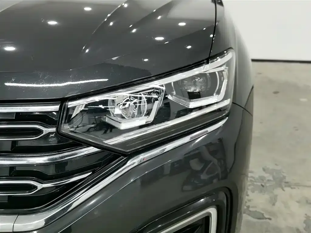 Volkswagen GTE PHEV 2022 из CN, фото 2