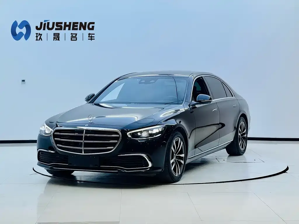 Mercedes-Benz S-Class — фото 1