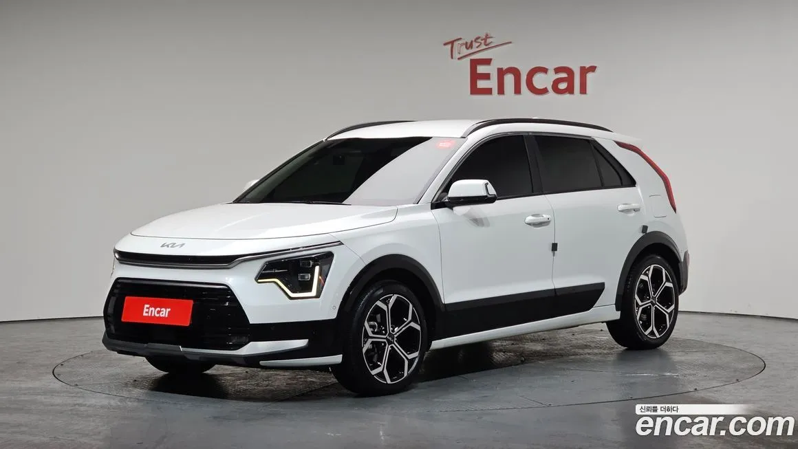 Kia Niro — фото 1
