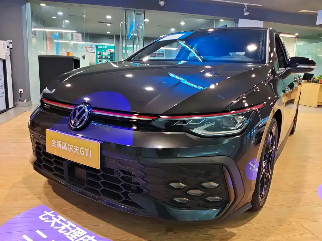 Volkswagen Golf GTI 2026 из CN, фото 1