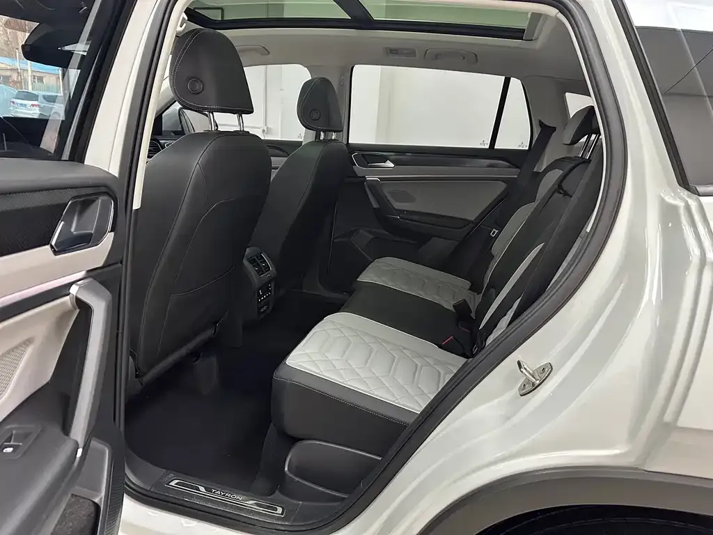 Volkswagen Tayron 2023 из CN, фото 7