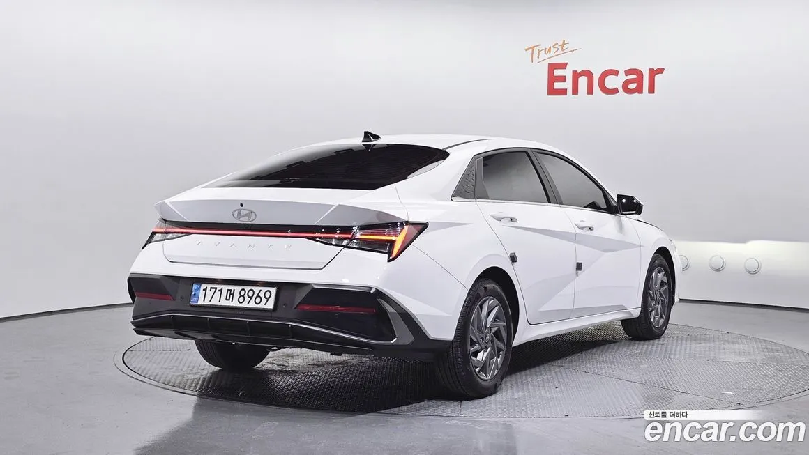 Hyundai AVANTE — фото 9