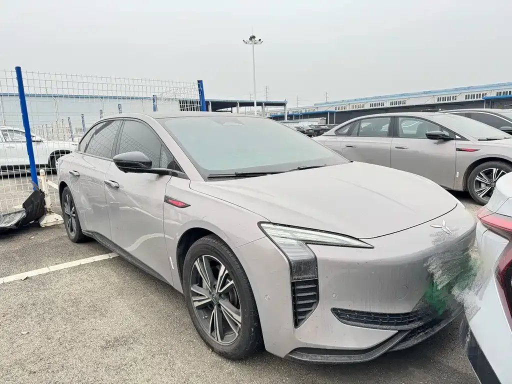 Hongqi EH7 2024 из CN, фото 1