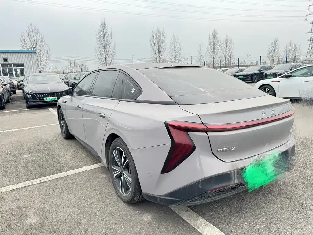 Hongqi EH7 2024 из CN, фото 7