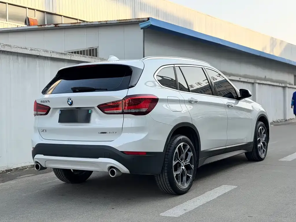 BMW X1 — фото 2