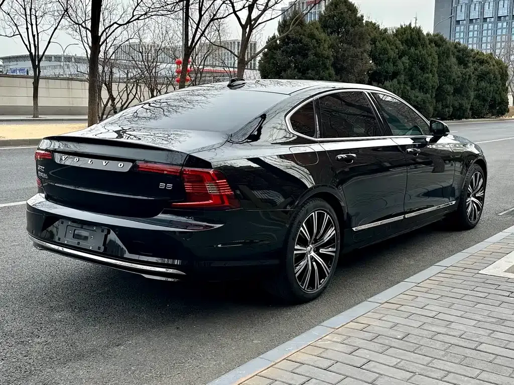 Volvo S90 — фото 3