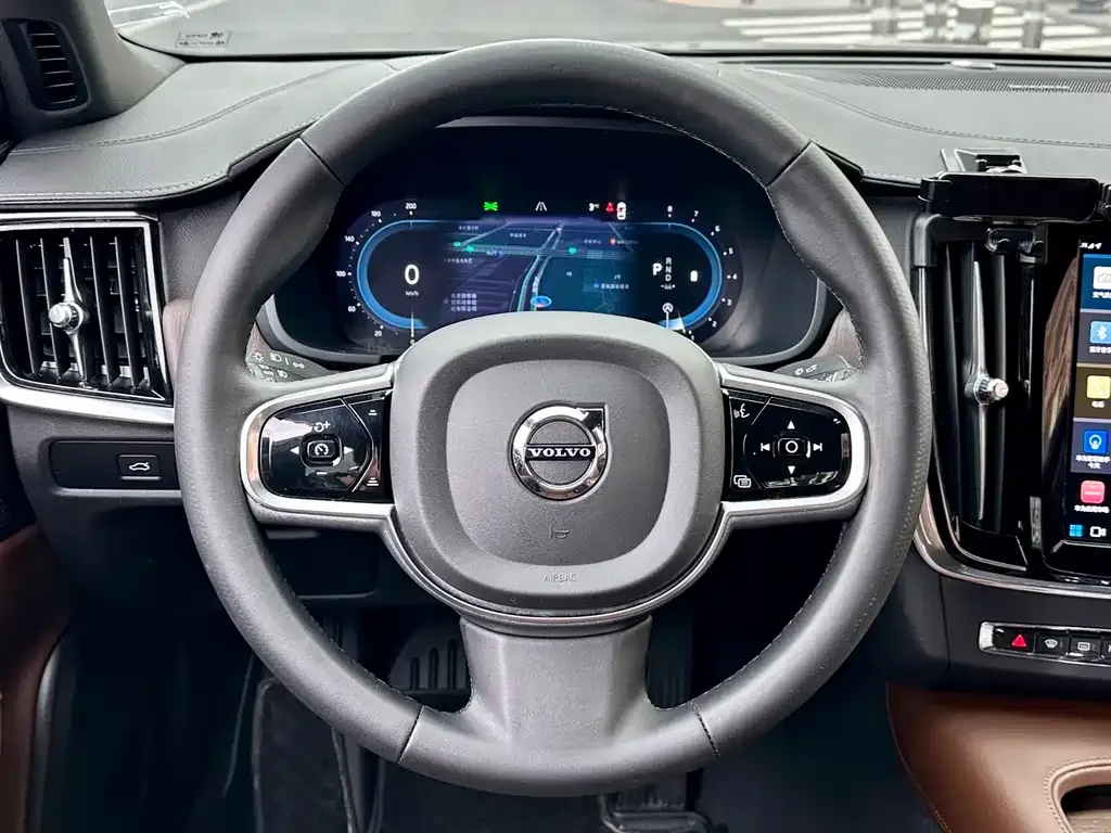 Volvo S90 — фото 2