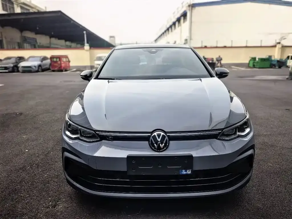Volkswagen Golf — фото 5