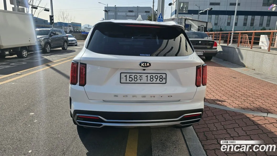 Kia Sorento — фото 4