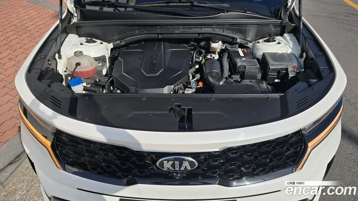 Kia Sorento — фото 6
