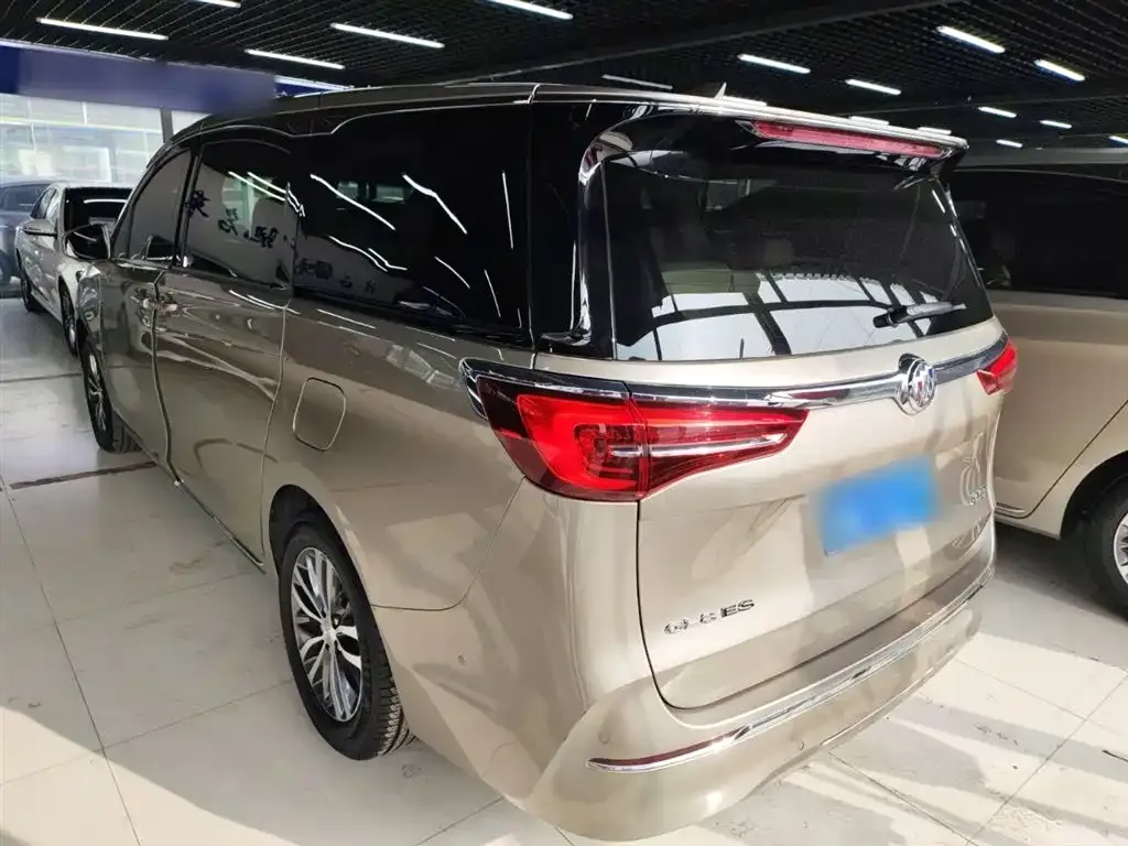 Buick GL8 2023 из CN, фото 5