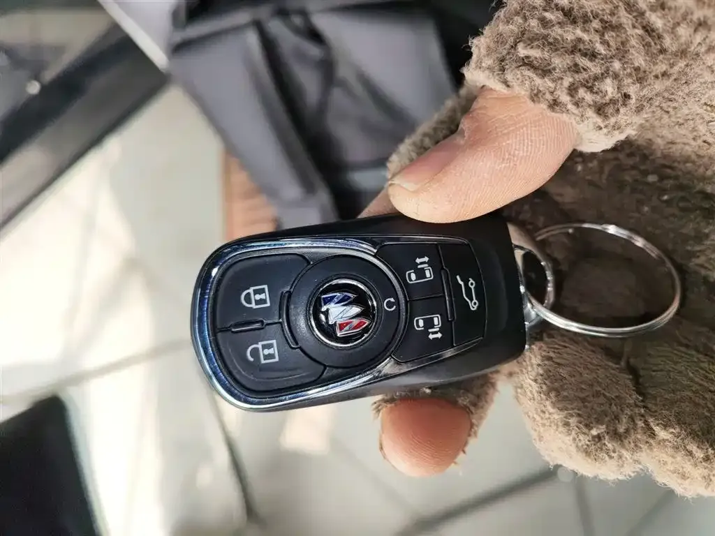 Buick GL8 2023 из CN, фото 8