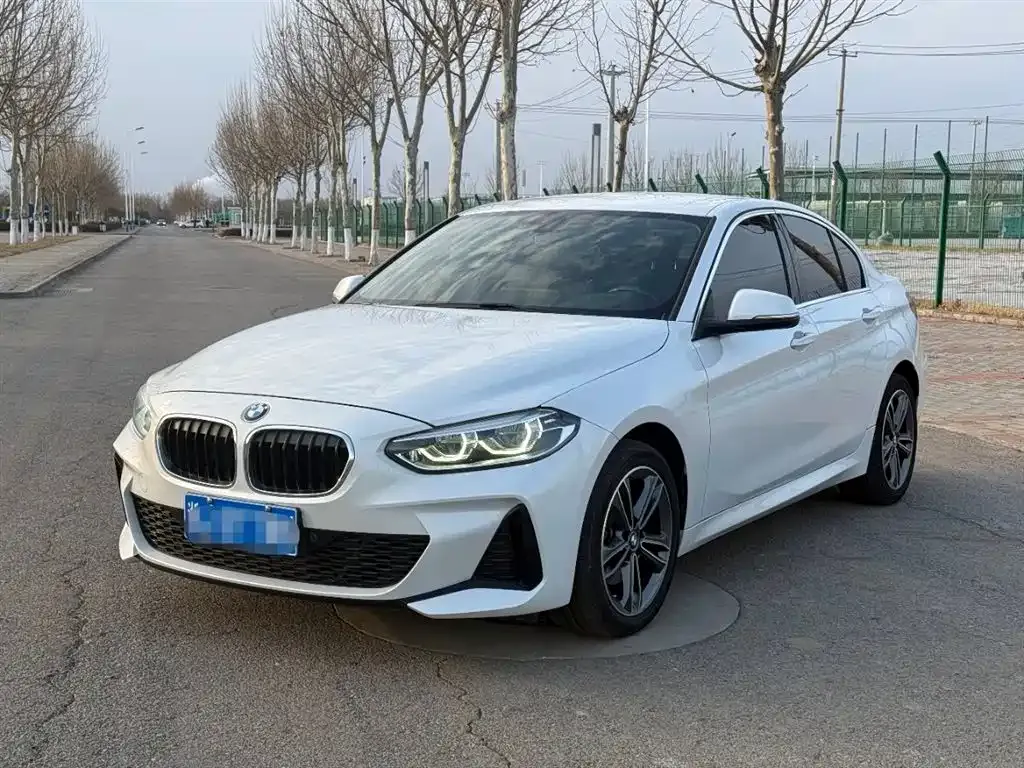 BMW 1 Series — фото 1