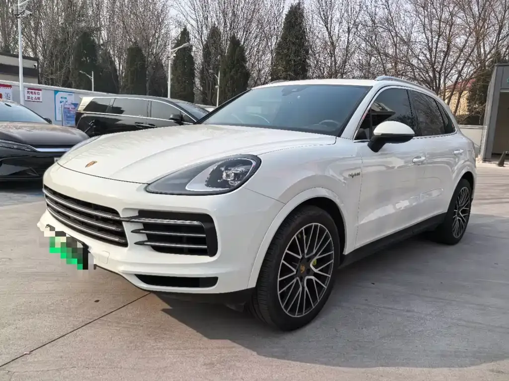 Porsche Cayenne Hybrid — фото 1