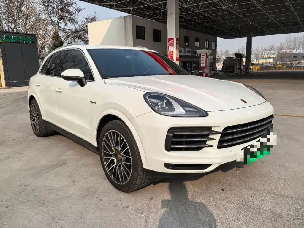 Porsche Cayenne Hybrid — фото 3