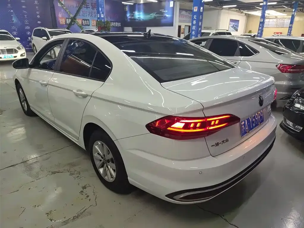 Volkswagen Bora 2024 из CN, фото 4