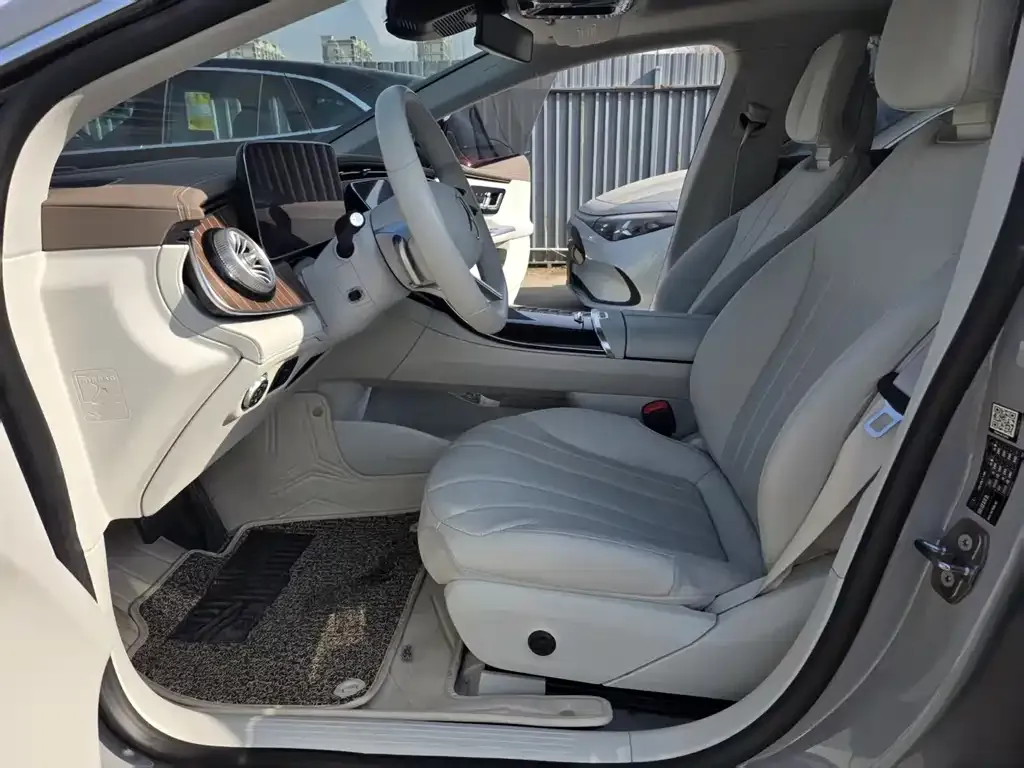 Mercedes-Benz EQE 2025 из CN, фото 4