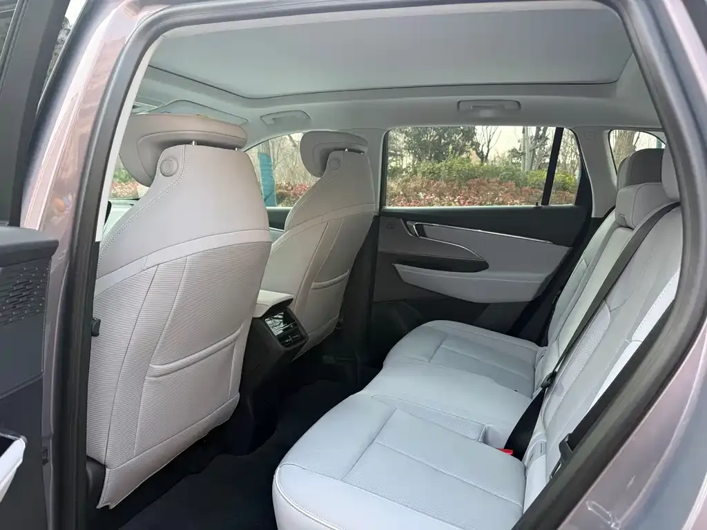 Buick E5 2023 из CN, фото 4
