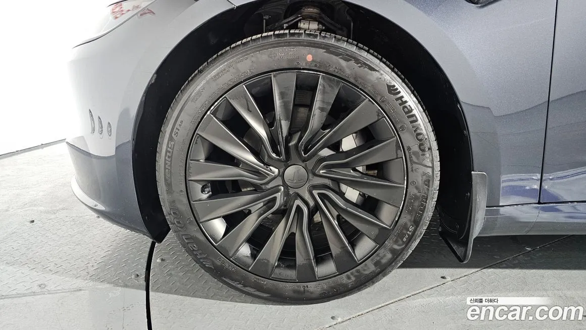 Tesla Model 3 2025 из KR, фото 10