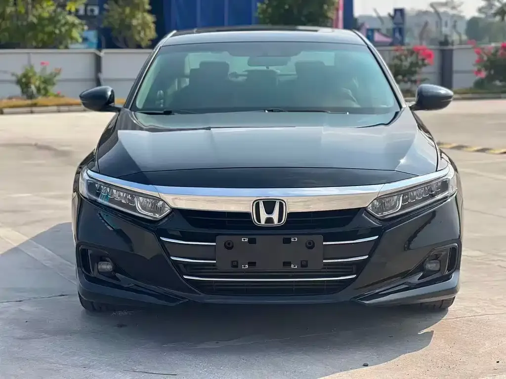 Honda Accord — фото 7