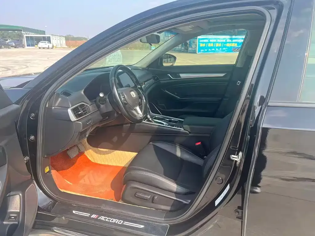 Honda Accord — фото 3
