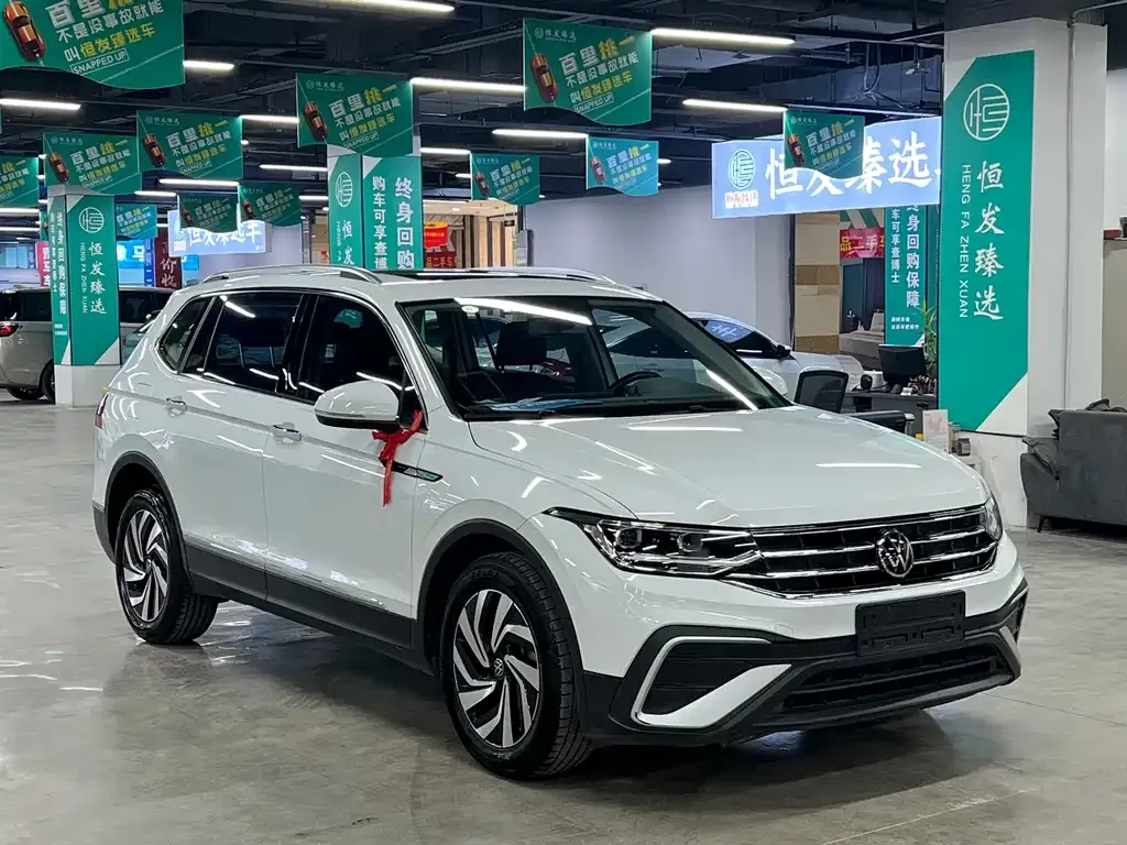 Volkswagen Tiguan L 2023 из CN, фото 7