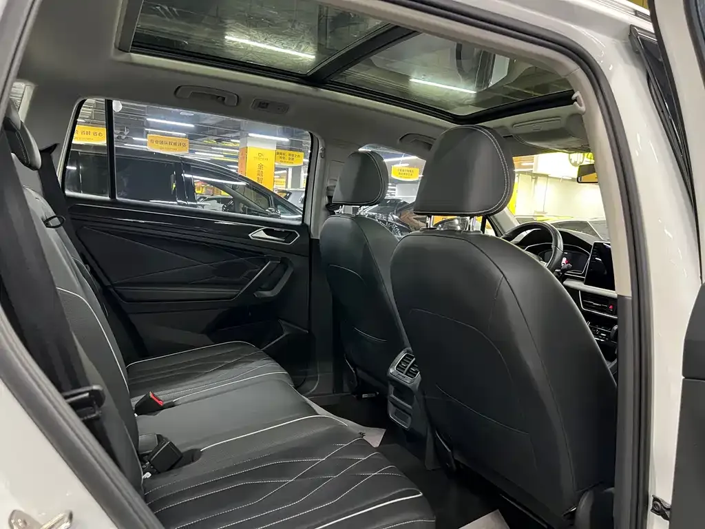 Volkswagen Tiguan L 2023 из CN, фото 6