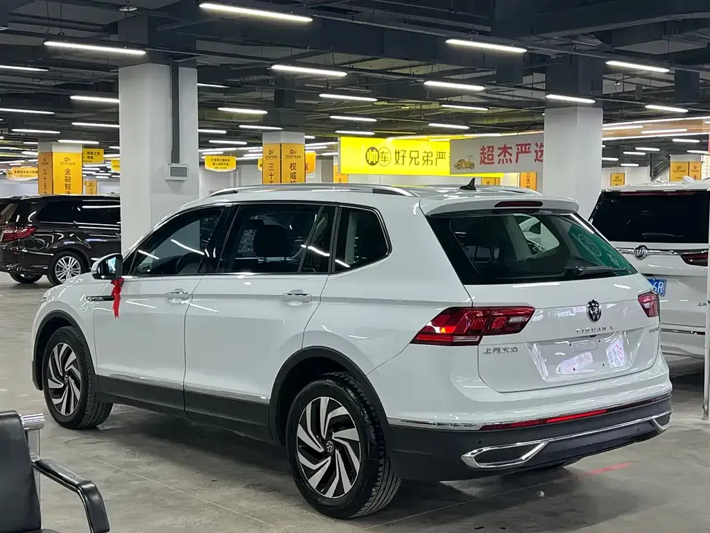 Volkswagen Tiguan L 2023 из CN, фото 5