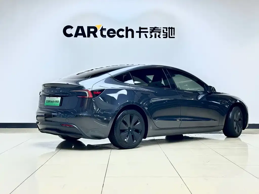 Tesla Model 3 — фото 2