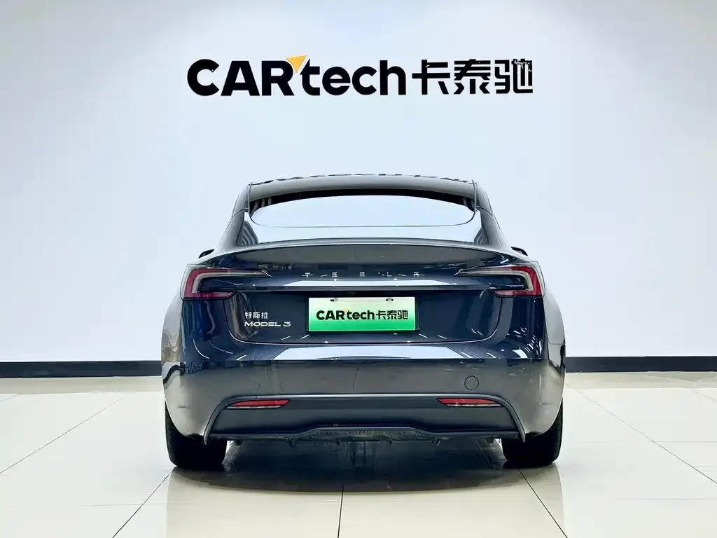 Tesla Model 3 — фото 4