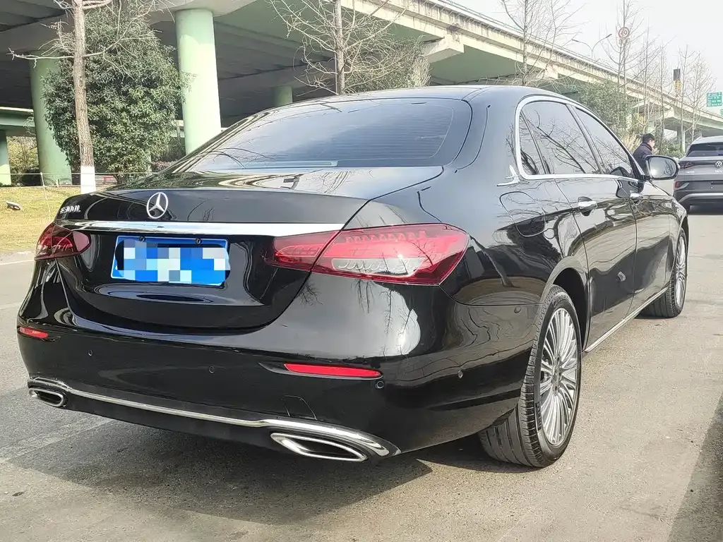 Mercedes-Benz E-Class 2023 из CN, фото 8
