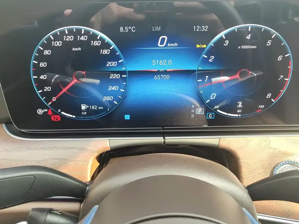 Mercedes-Benz E-Class 2023 из CN, фото 3